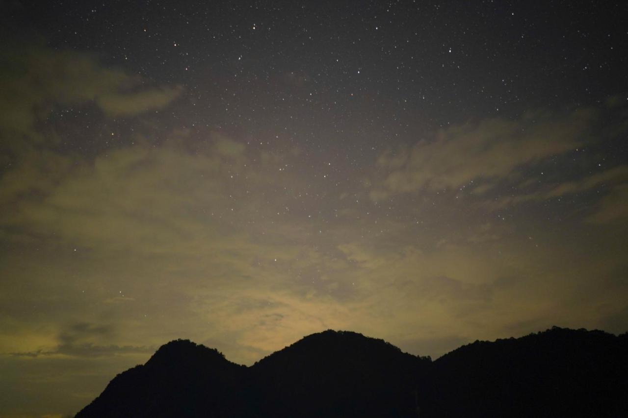 Chale Vista Da Pedra Goncalves